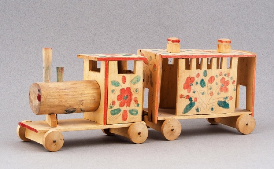На колёсиках и прямиком из детства: история федосеевской игрушки