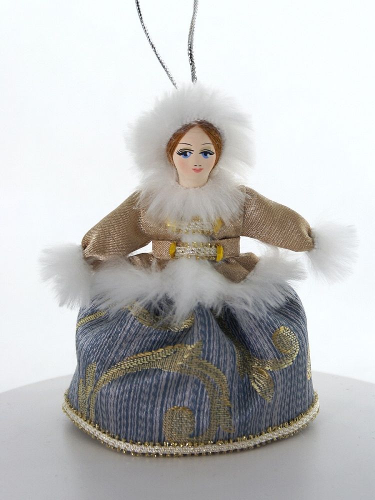Кукла-подвеска сувенирная фарфоровая. девочка в зимней одежде.