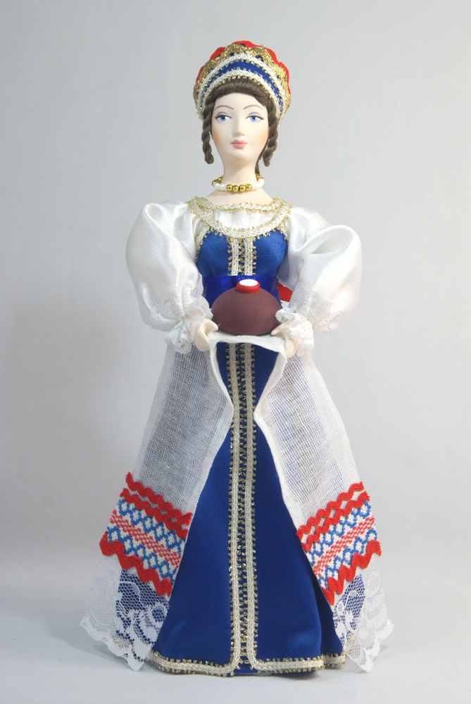 Кукла коллекционная потешного промысла петербурженка в традиционном северорусском костюме караваем. 19 век.