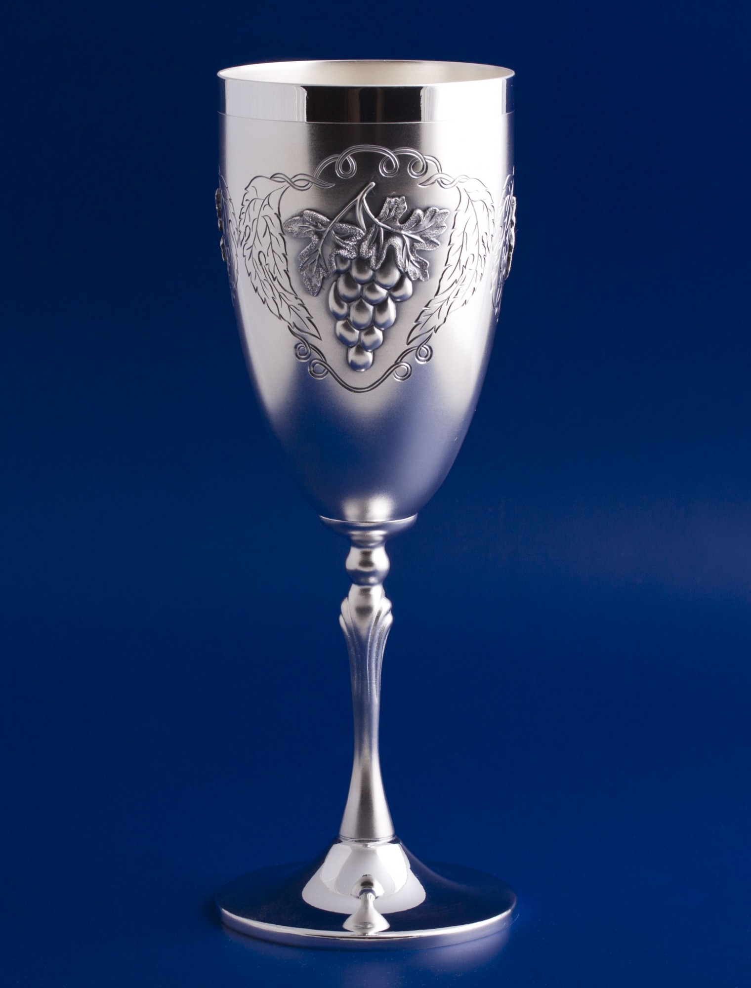Серебряный бокал для шампанского "виноградная лоза"