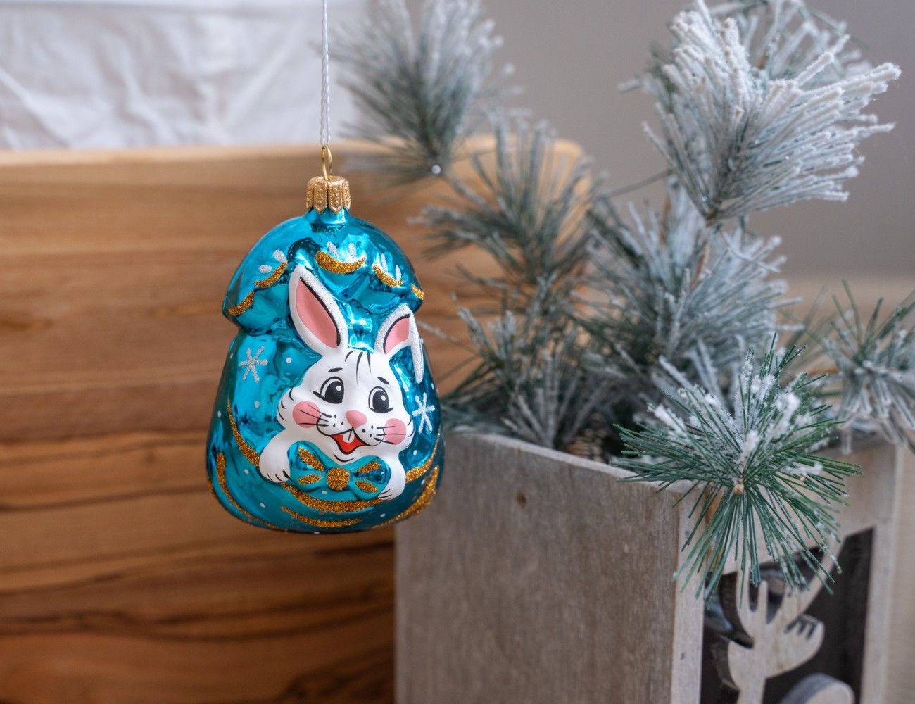 Стеклянная ёлочная игрушка подарок - кролик, синий, 85 мм, елочка