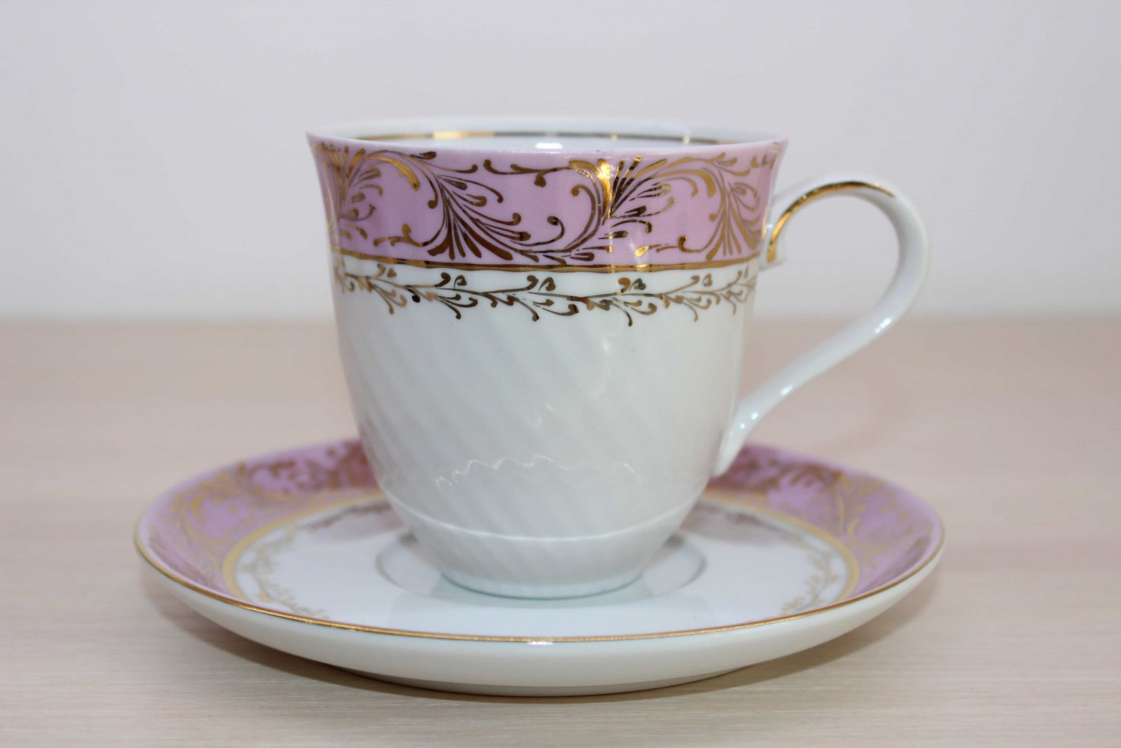 Чайная пара цветная полоса (форма витая) розовая