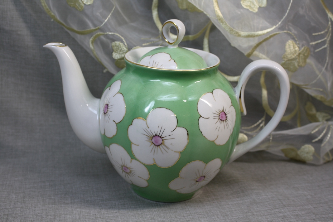 Чайник тюльпан роспись облако (светло-зеленый)