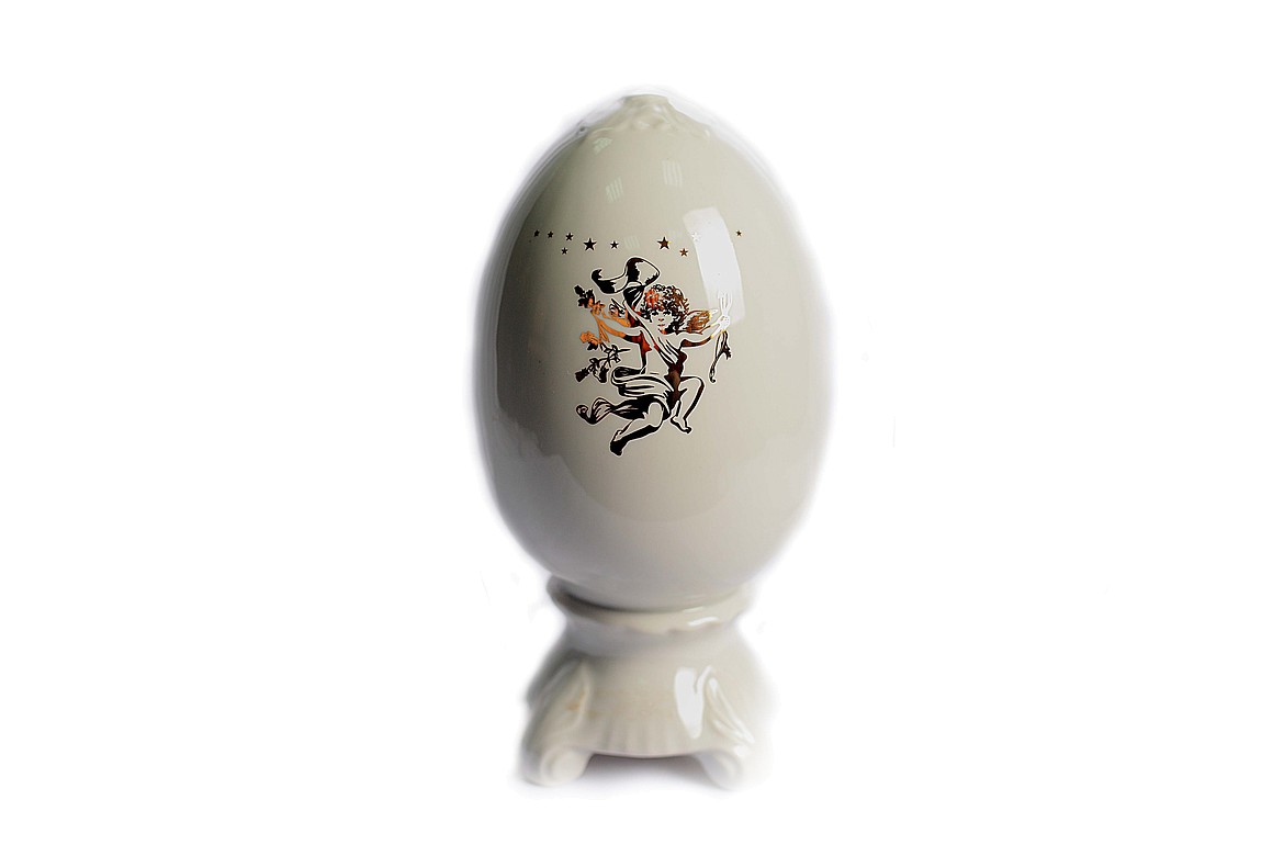 Яйцо пасхальное  христос воскресе